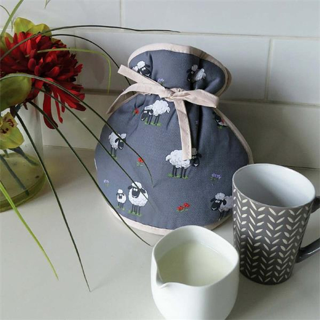 Fluffy Flock - Muff Cozy