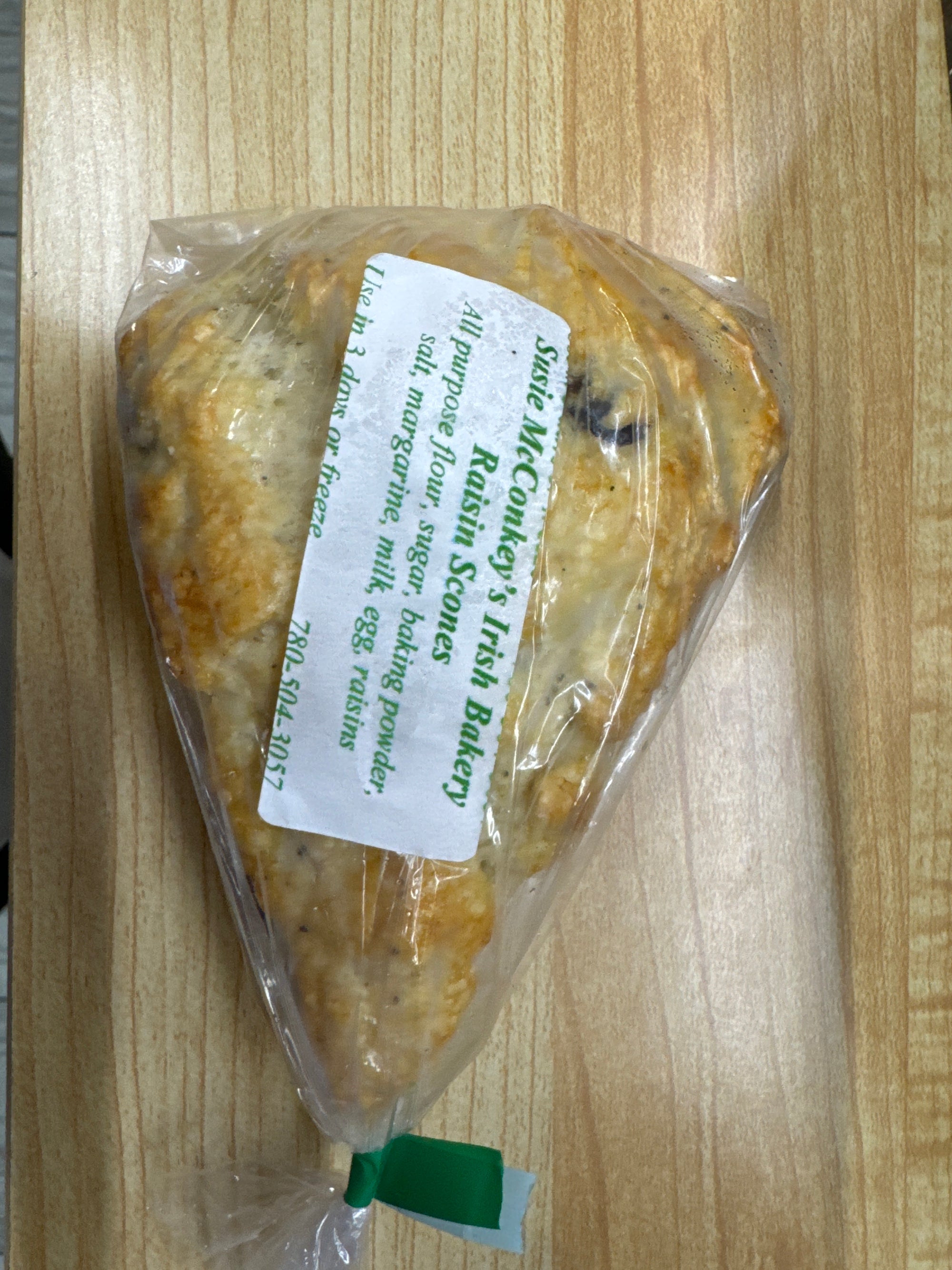 Raisin scone