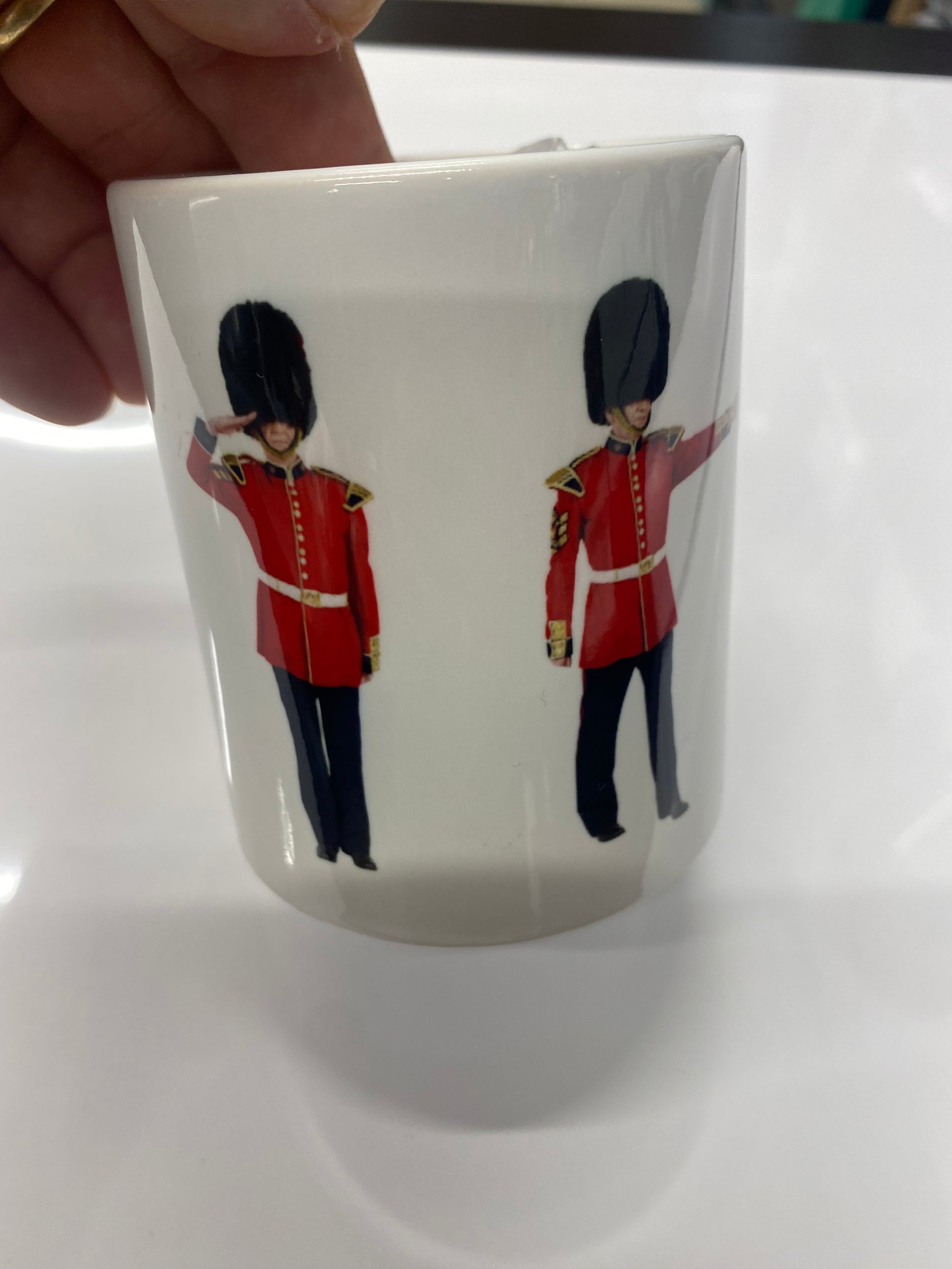 London Guards Mugs